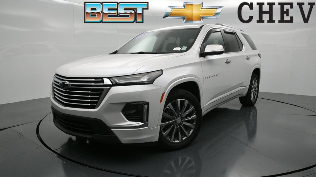 Used 2023 Chevrolet Traverse Premier FWD image 1