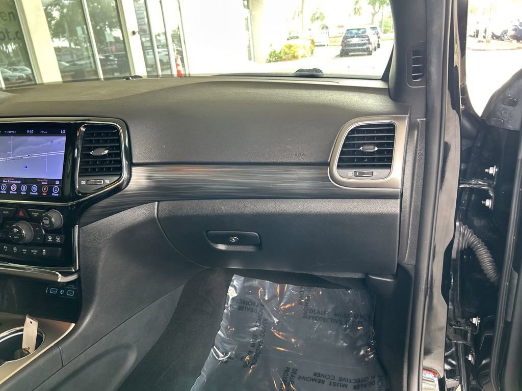 Used 2019 Jeep Grand Cherokee Altitude AWD/4WD image 24