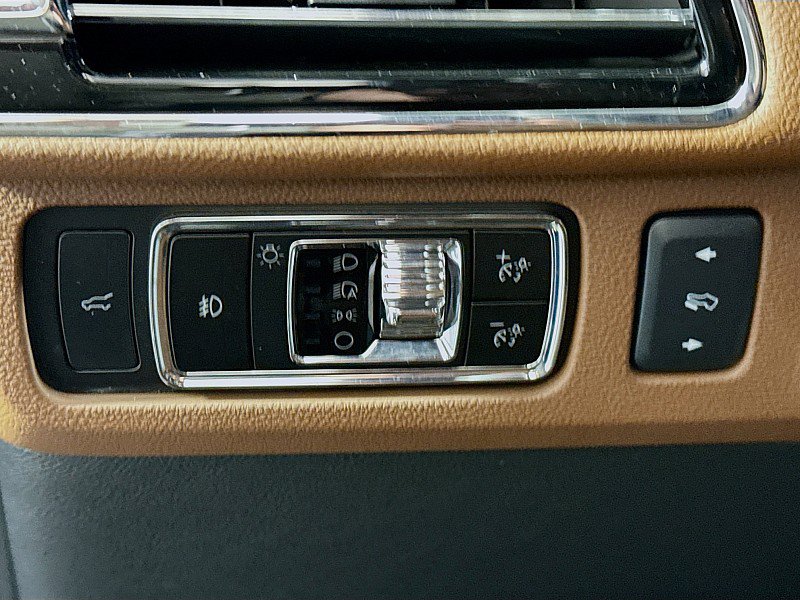 Used 2024 Lincoln Navigator Reserve AWD/4WD image 10