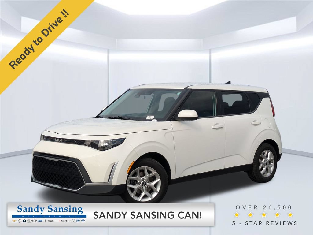 Used 2023 Kia Soul LX w/ Option Group 015 FWD image 1