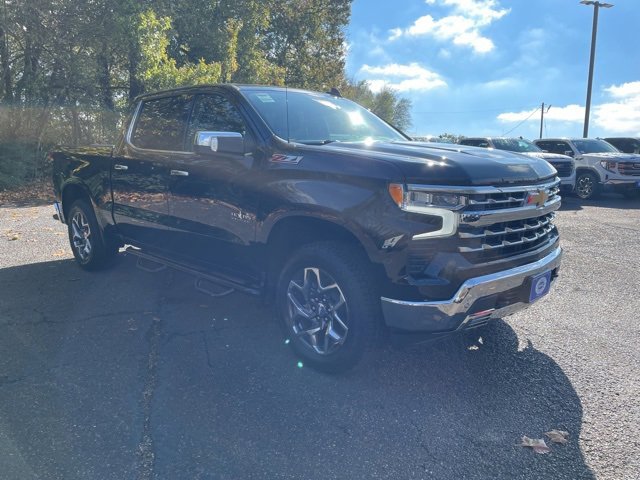 Used 2022 Chevrolet Silverado 1500 LTZ w/ Technology Package image 7