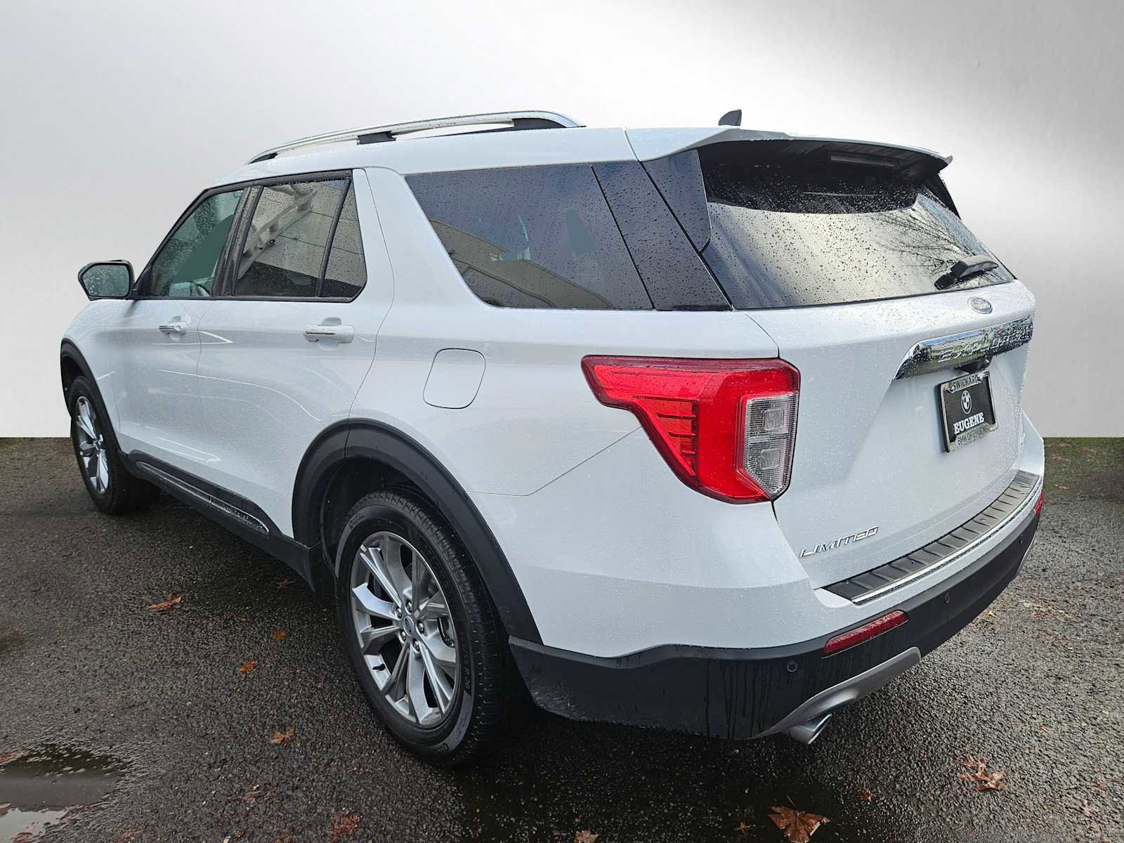Used 2023 Ford Explorer Limited image 5
