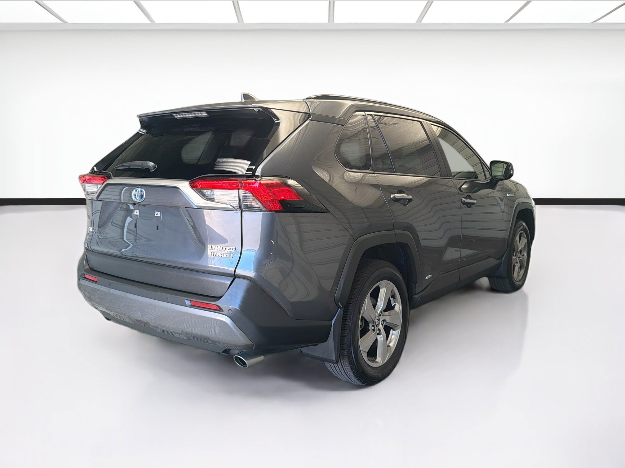 Used 2020 Toyota RAV4 Limited AWD/4WD image 4
