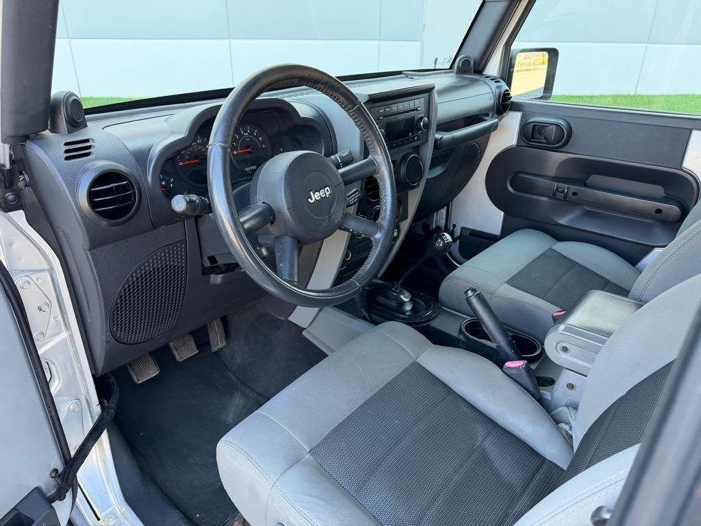 Used 2009 Jeep Wrangler X image 19