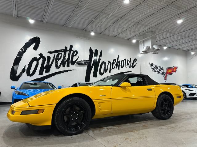 Used 1996 Chevrolet Corvette Convertible RWD image 9