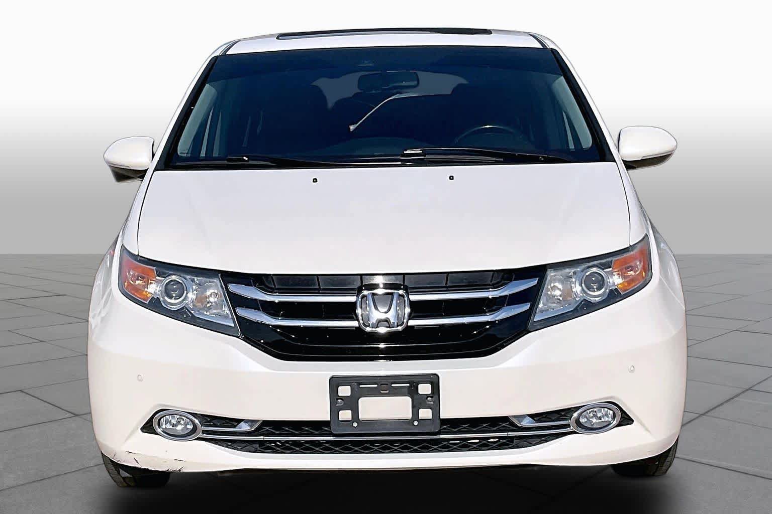 Used 2015 Honda Odyssey Touring Elite image 5