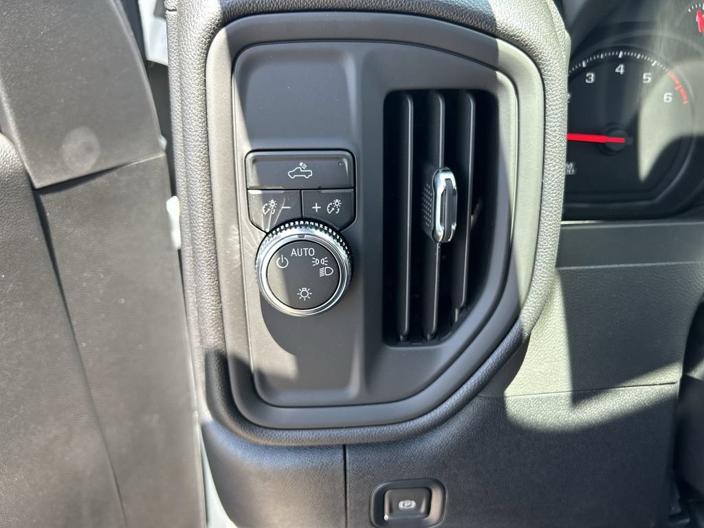 New 2026 GMC Sierra 2500 Pro RWD image 18