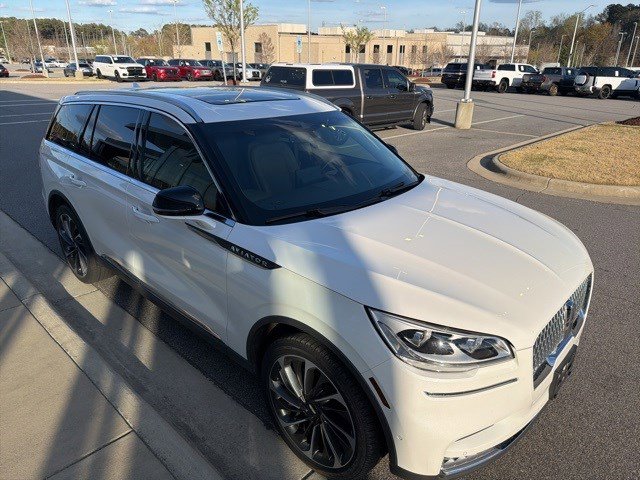 Used 2023 Lincoln Aviator Reserve w/ Equipment Group 201A image 8