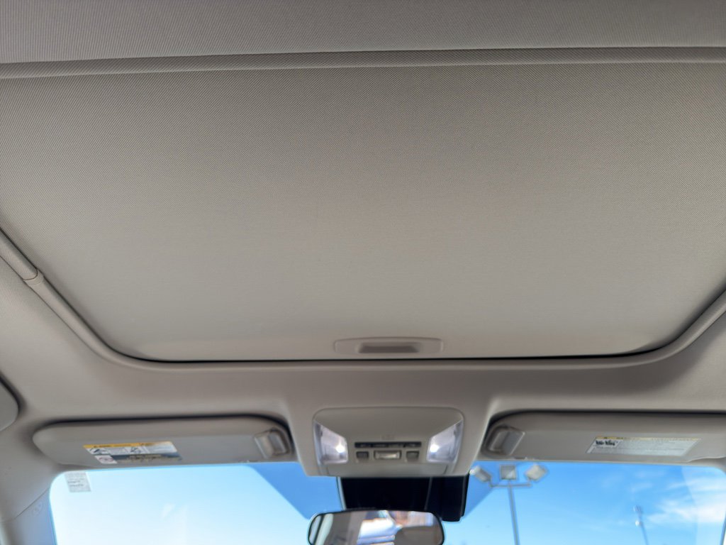 Used 2022 Toyota RAV4 XLE image 24