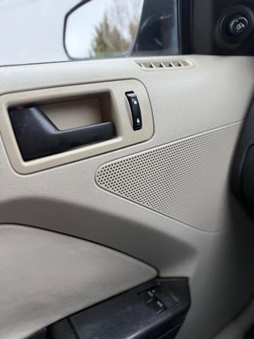 Used 2010 Ford Mustang Coupe image 15