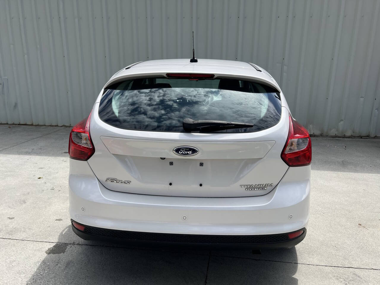 Used 2013 Ford Focus Titanium w/ Titanium Handling Pkg FWD image 4