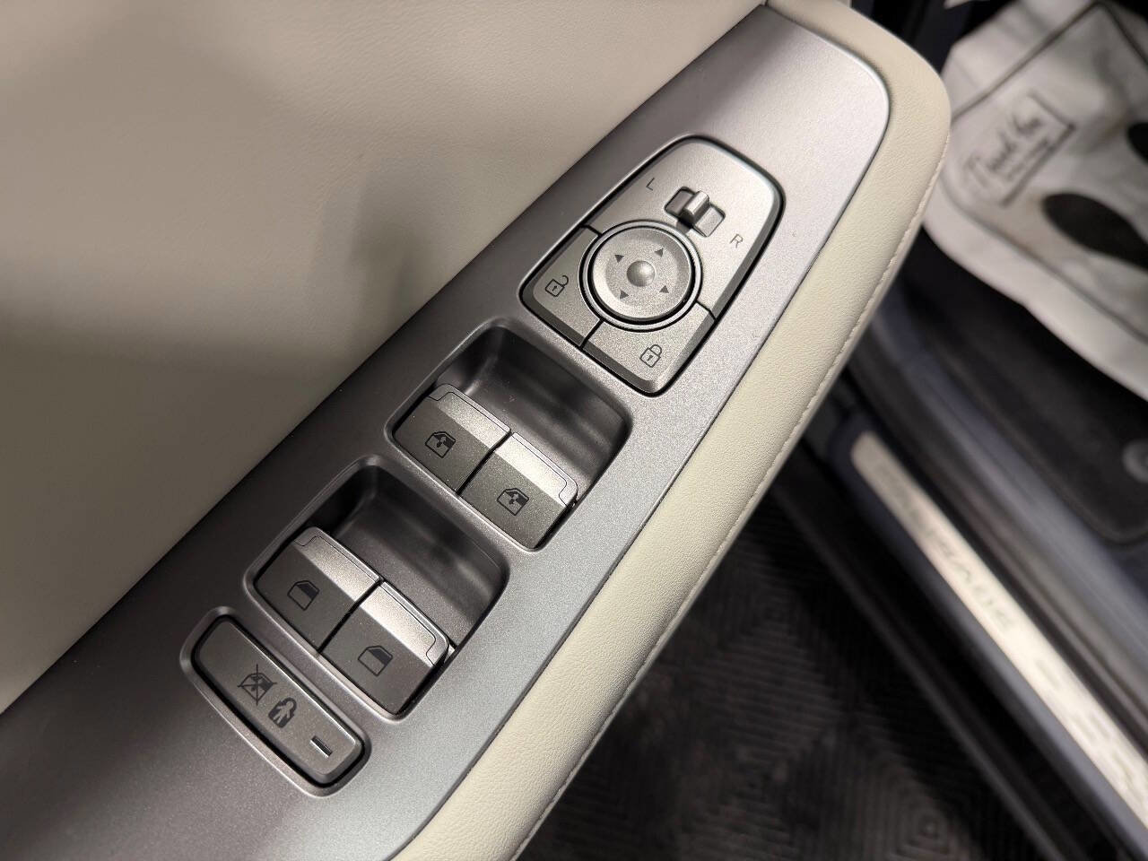 Used 2025 Hyundai Palisade Limited image 29