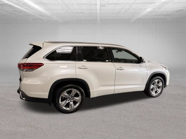 Used 2017 Toyota Highlander AWD V6 image 25