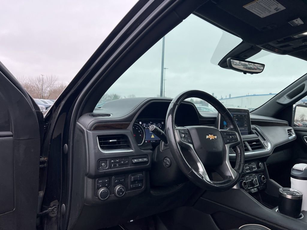 Used 2021 Chevrolet Tahoe Premier w/ Premium Package image 18