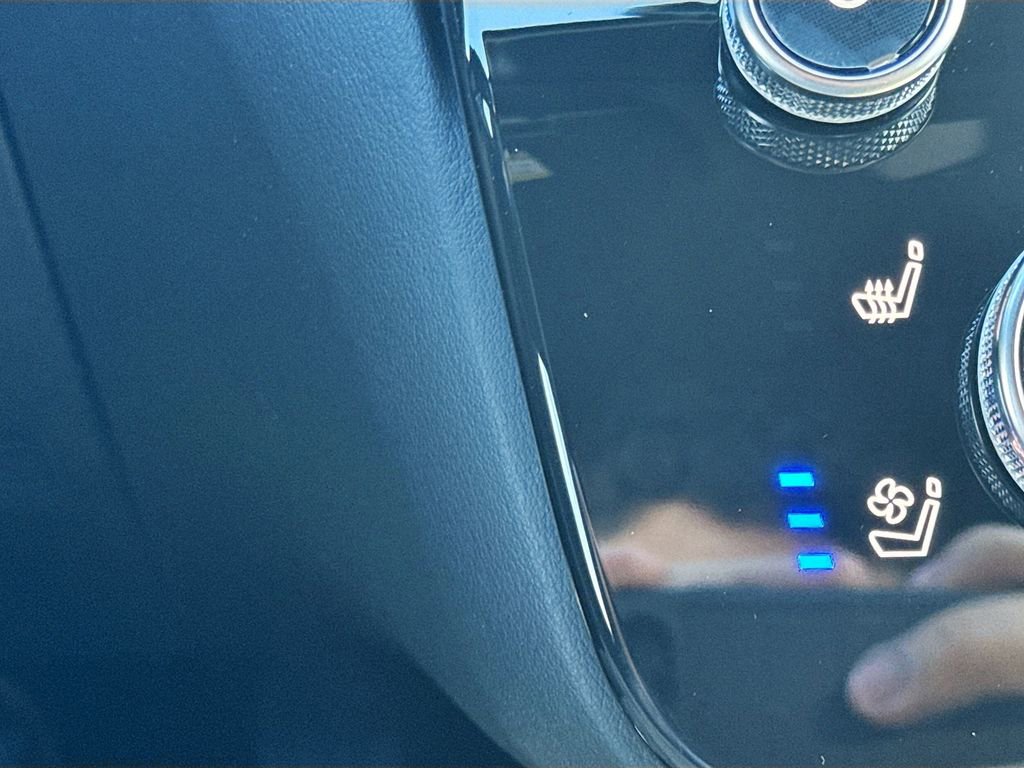 Used 2026 INFINITI QX60 Sport w/ Dark Cargo Package image 22