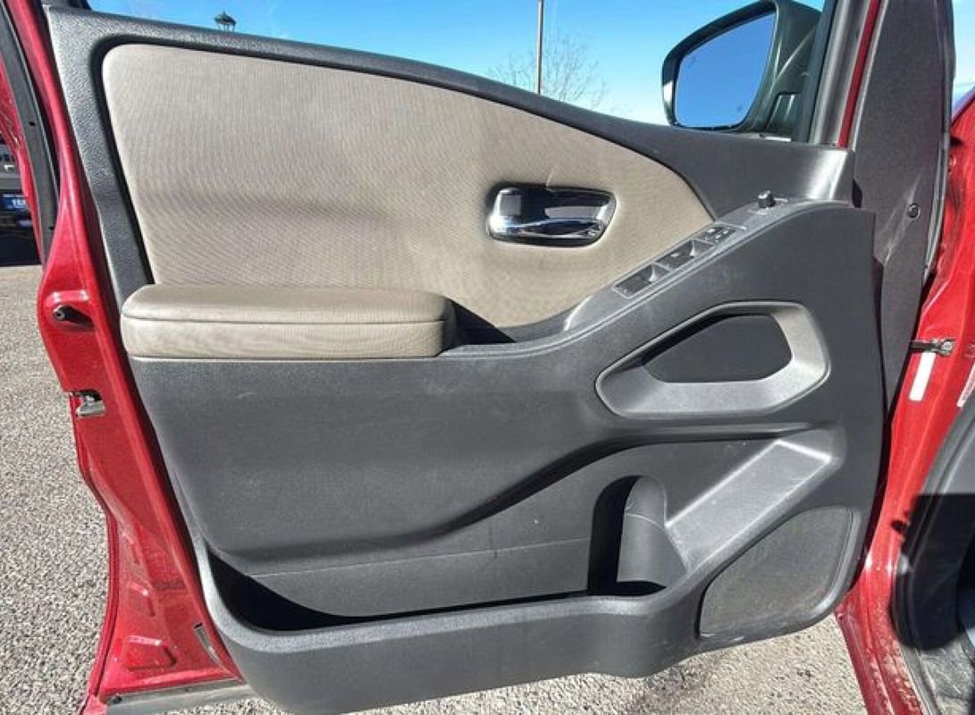 Used 2022 Nissan Frontier SV image 15