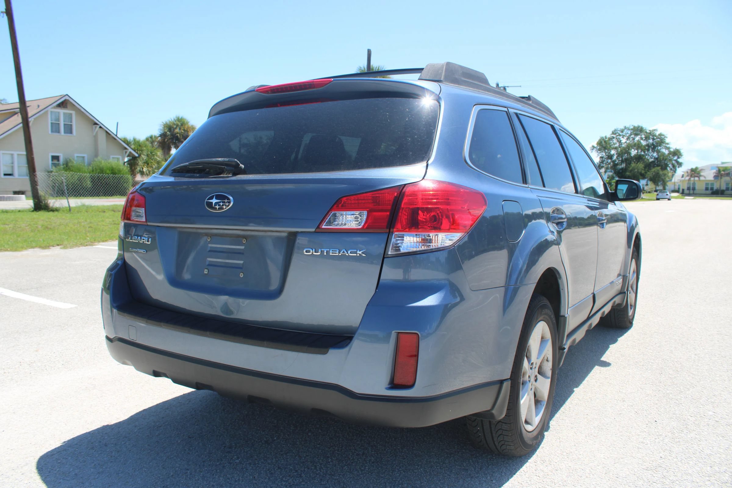 Used 2013 Subaru Outback 2.5i Premium w/ Popular Pkg 1B AWD/4WD image 23