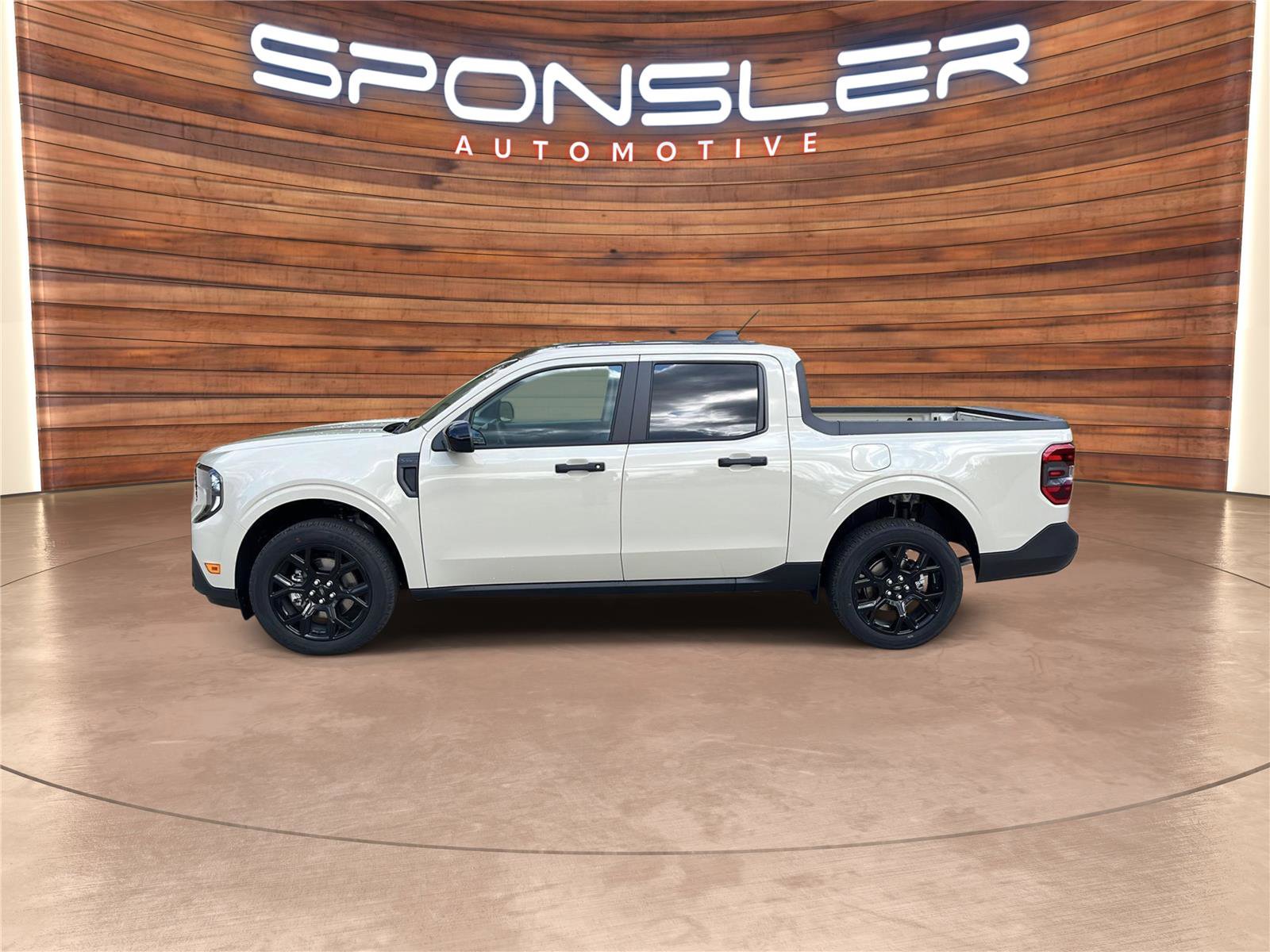 New 2025 Ford Maverick XLT w/ Equipment Group 301A AWD/4WD image 2
