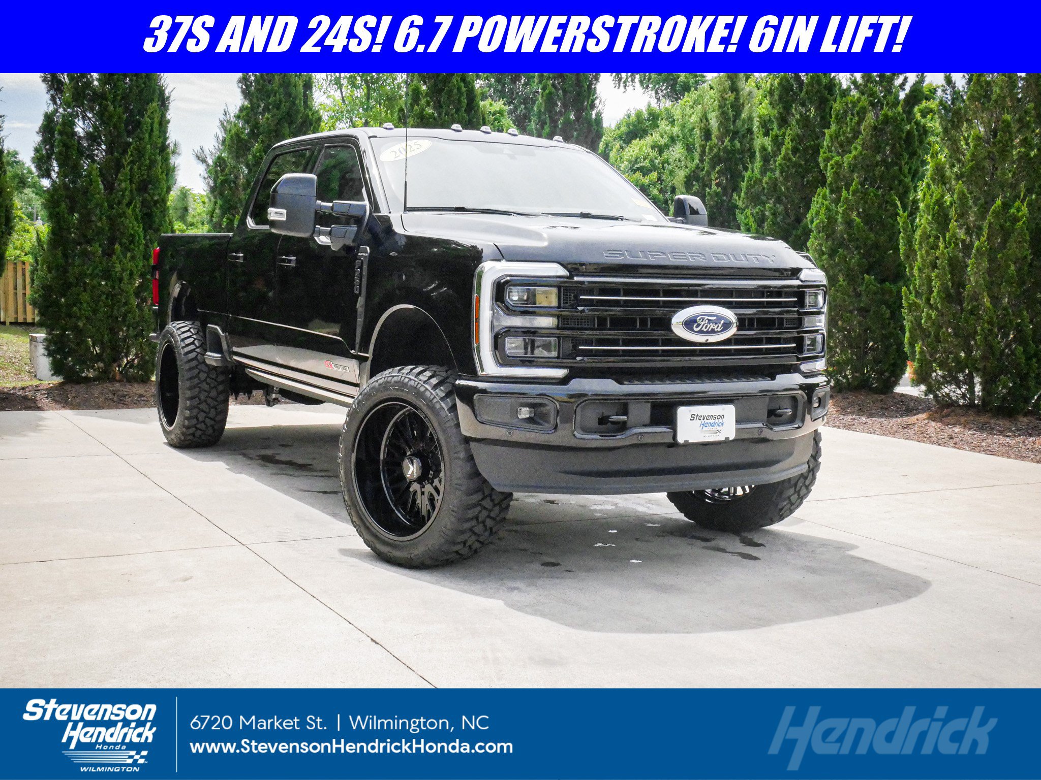 Used 2025 Ford F250 Platinum AWD/4WD image 1