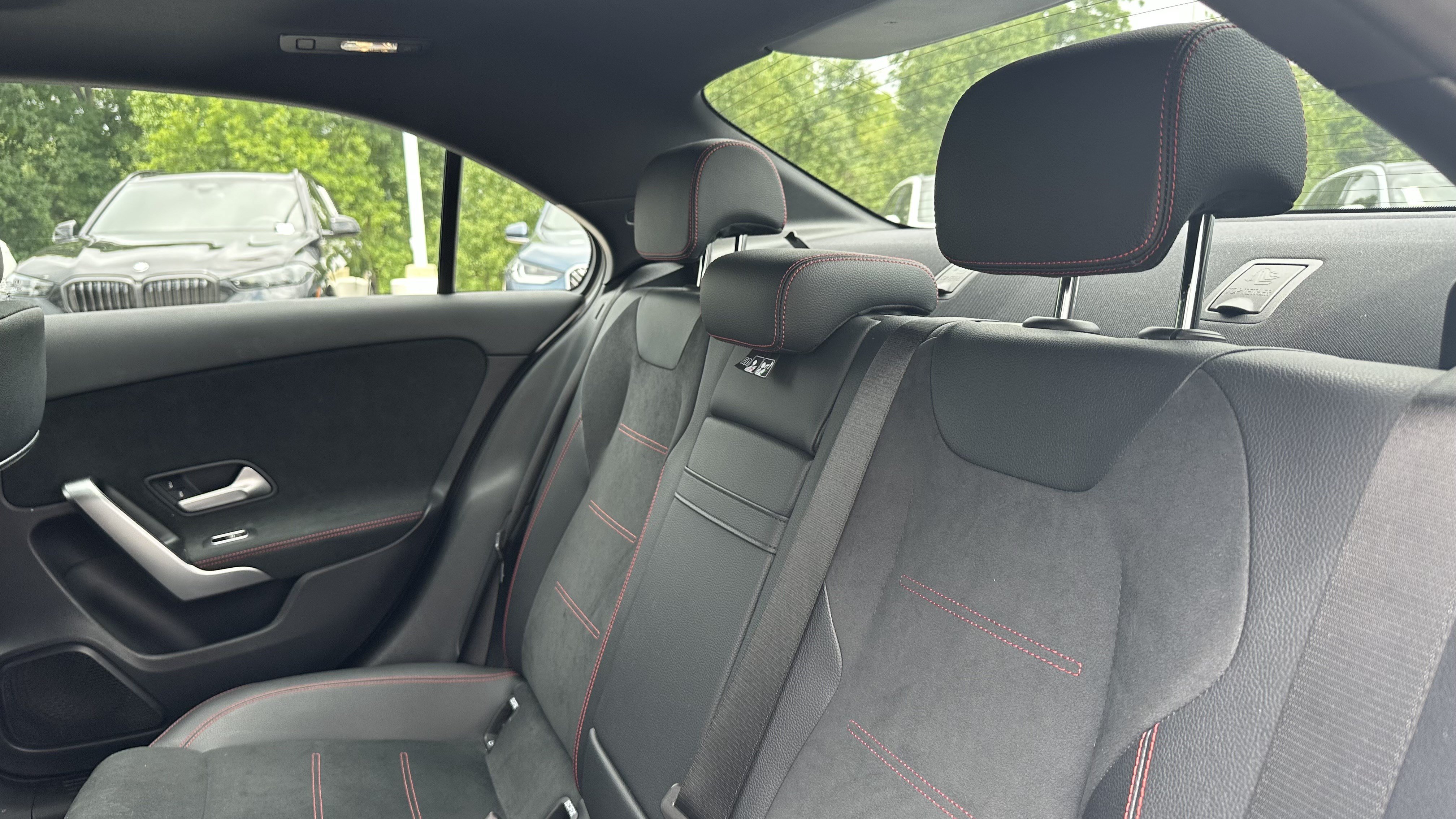 Used 2022 Mercedes-Benz A 220 4MATIC image 32