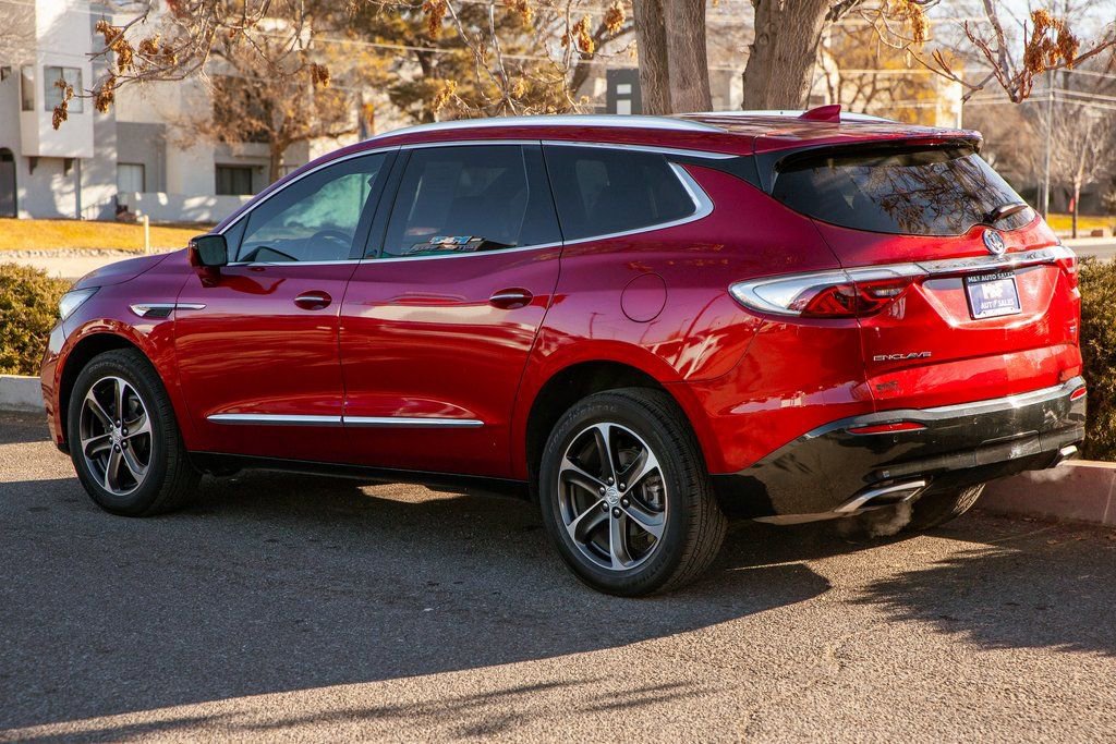 Used 2022 Buick Enclave Essence w/ Sport Touring Edition image 7