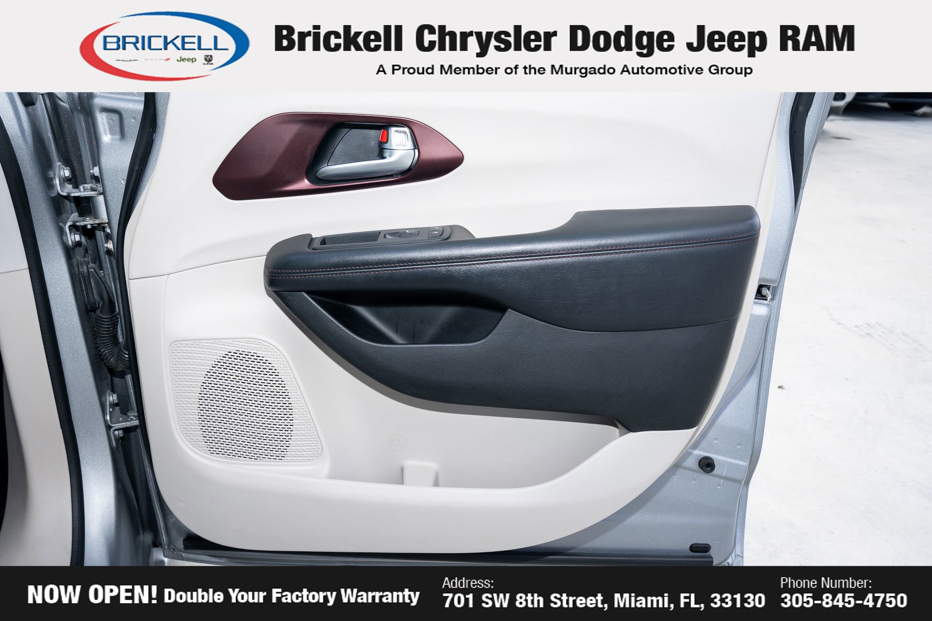 Used 2019 Chrysler Pacifica Limited w/ Advanced Safetytec Group FWD image 16