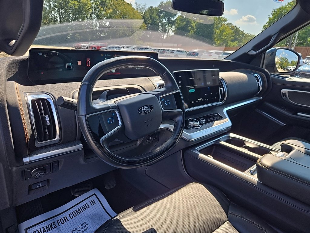 Used 2025 Ford Expedition Tremor AWD/4WD image 11