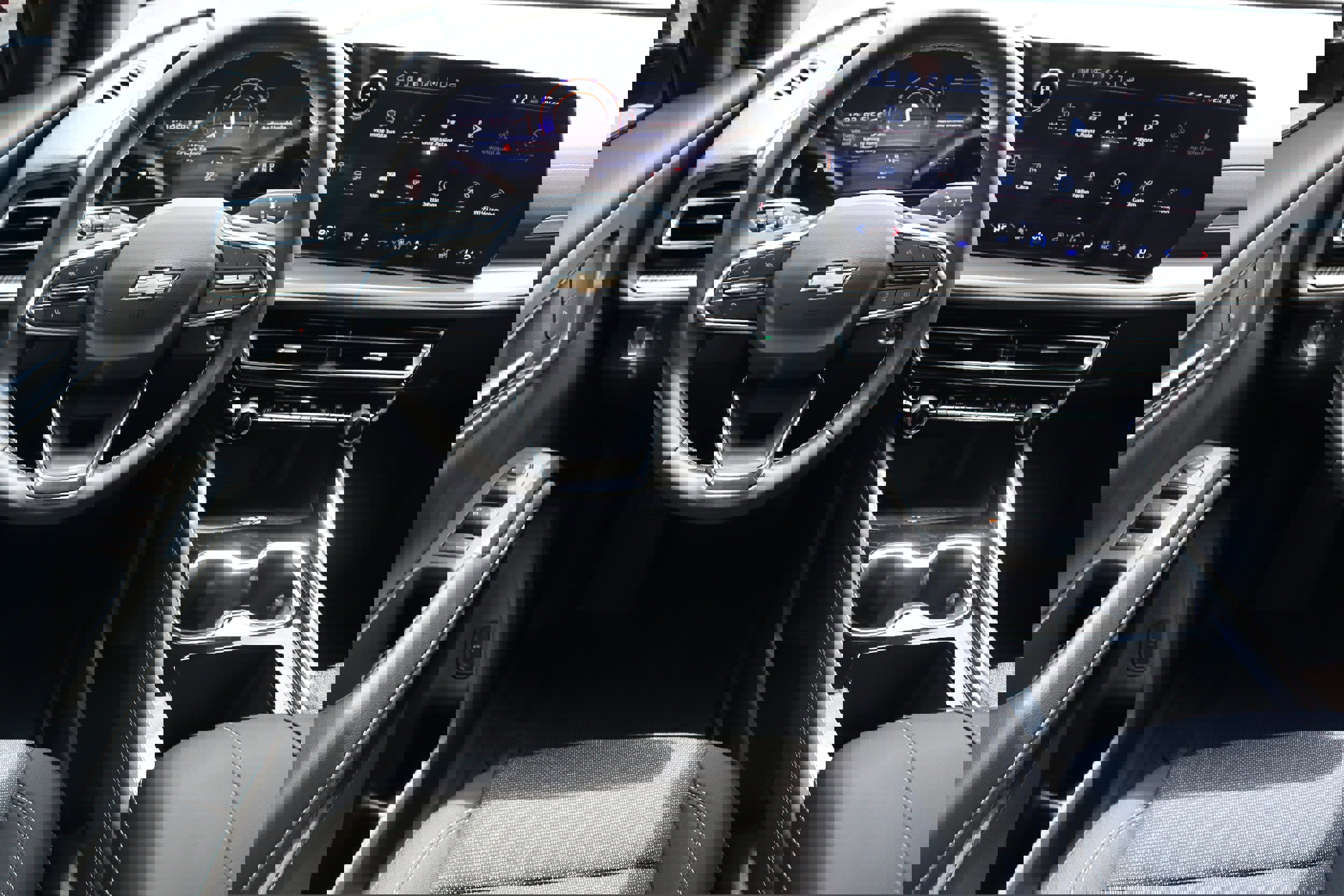New 2025 Chevrolet Traverse LT w/ Driver Confidence Package image 8