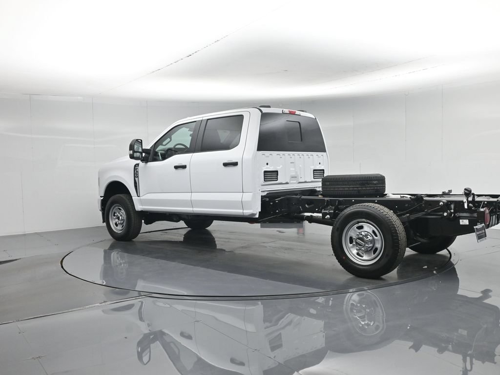 New 2026 Ford F350 XL w/ XL Chrome Package AWD/4WD image 6