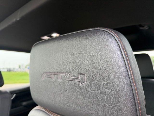 Used 2024 GMC Sierra 1500 AT4 w/ Technology Package AWD/4WD image 21