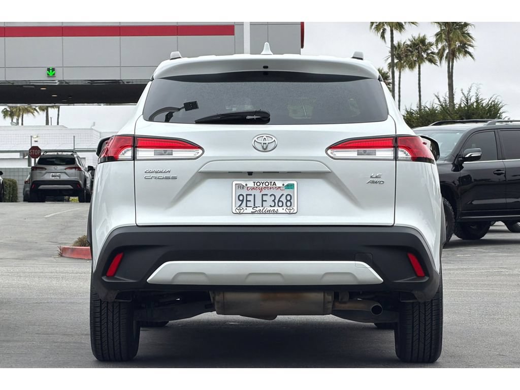 Used 2023 Toyota Corolla Cross LE w/ Moonroof Package AWD/4WD image 5