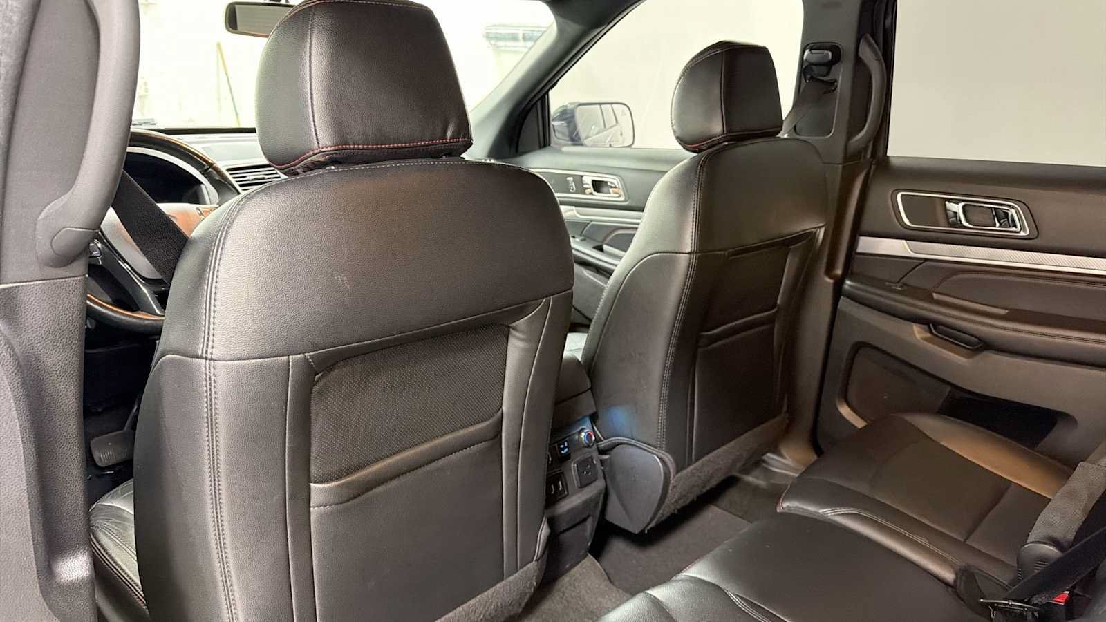 Used 2017 Ford Explorer Sport w/ Equipment Group 401A AWD/4WD image 26