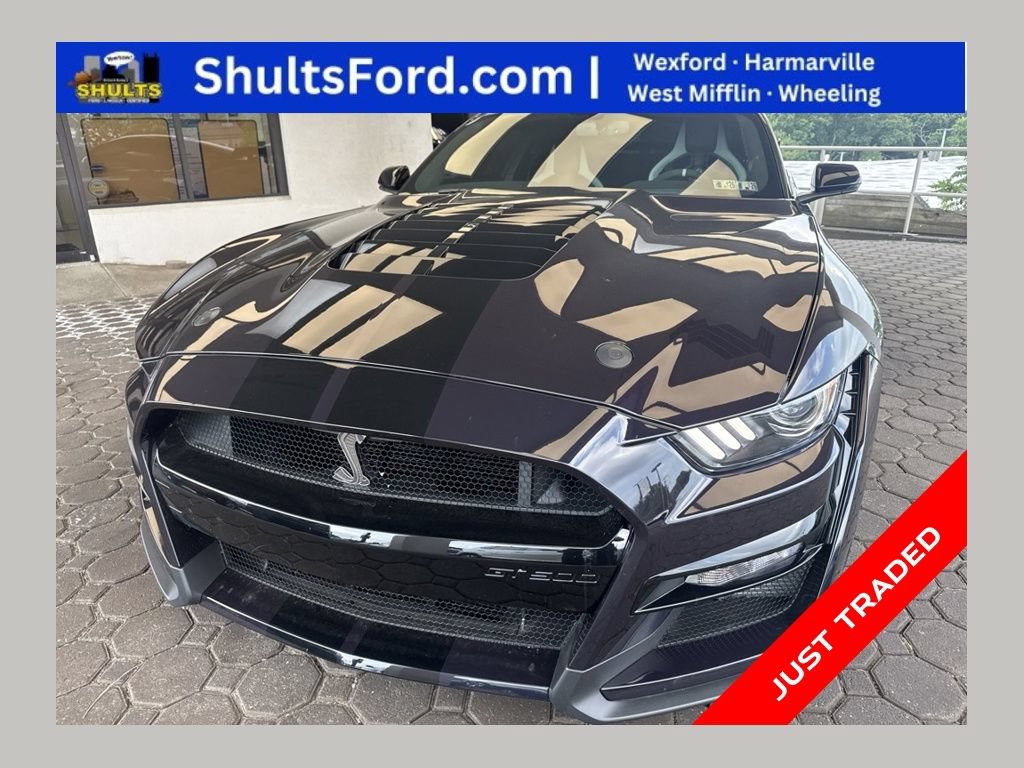 Used 2022 Ford Mustang Shelby GT500 w/ Carbon Fiber Track Pack RWD image 1