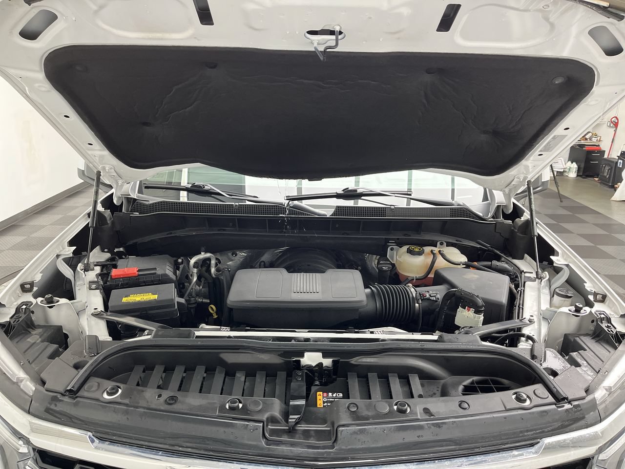 Certified 2022 Chevrolet Silverado 1500 LT AWD/4WD image 28