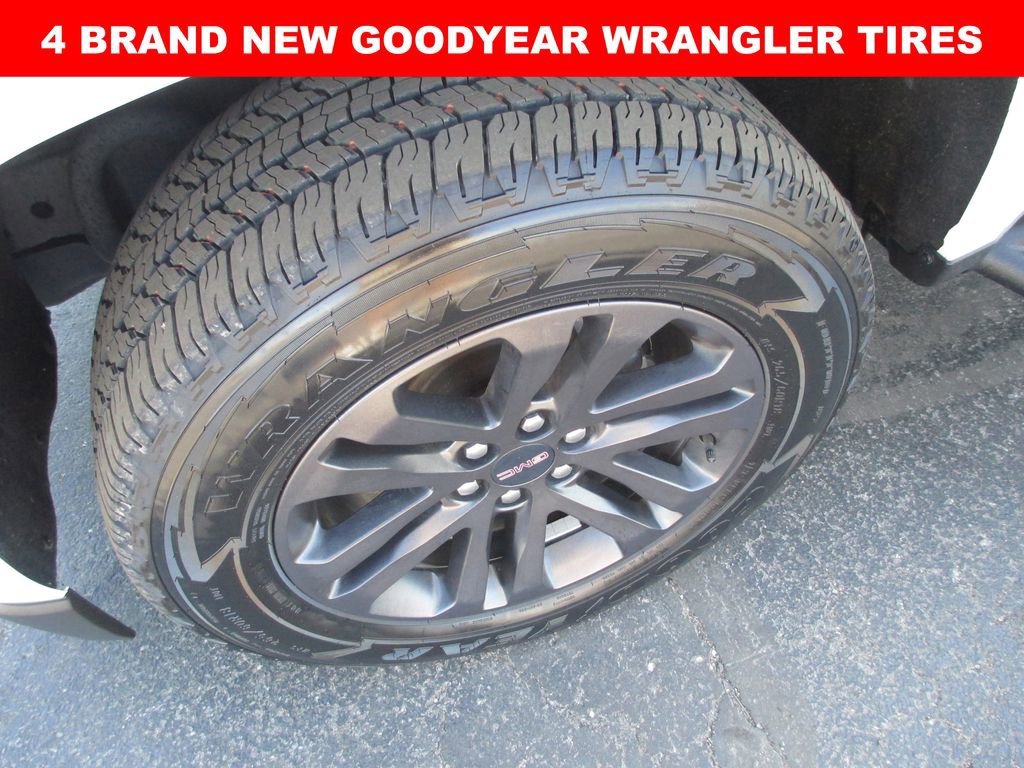 Used 2020 GMC Canyon SLE w/ Elevation Edition image 3