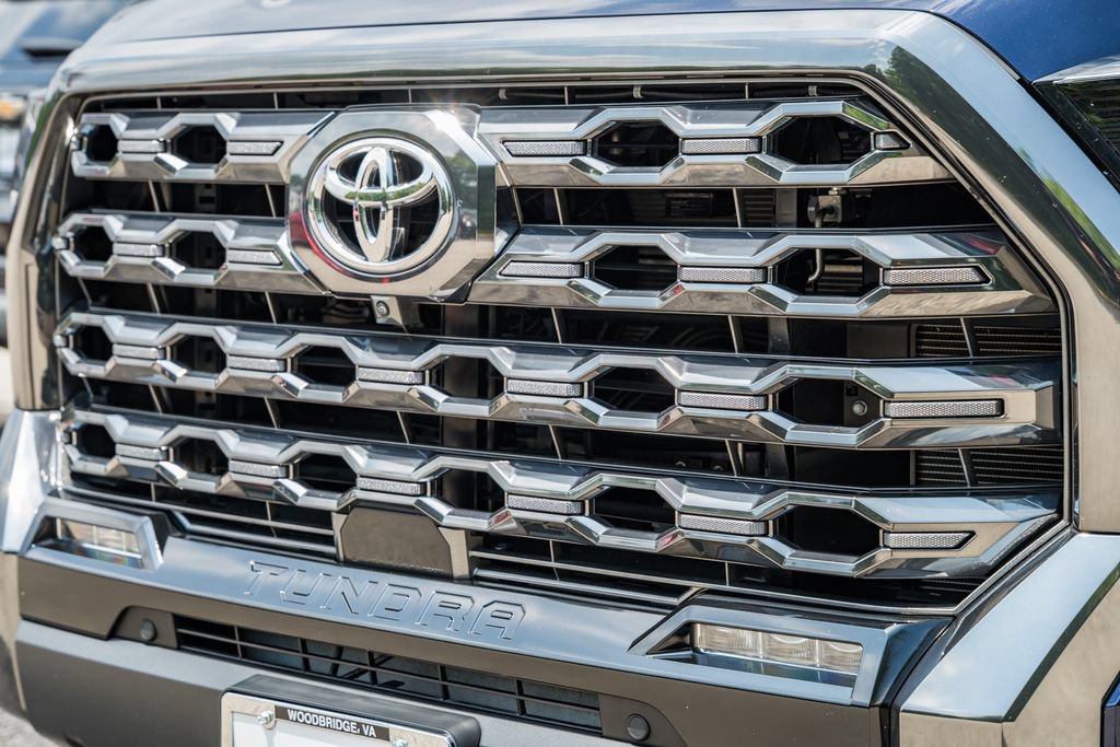 Used 2025 Toyota Tundra Platinum AWD/4WD image 13