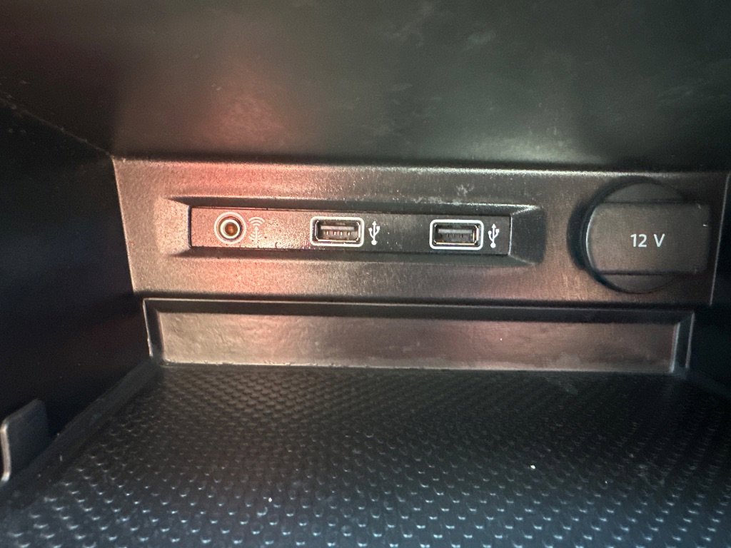 Used 2018 Volkswagen Tiguan SEL Premium AWD/4WD image 38