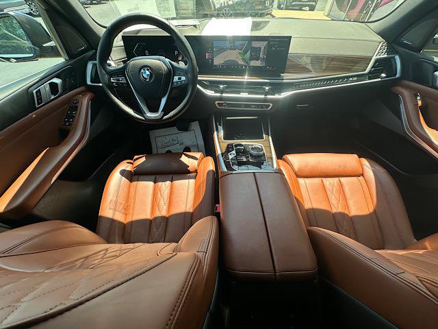 Used 2024 BMW X5 xDrive40i w/ Executive Package AWD/4WD image 19