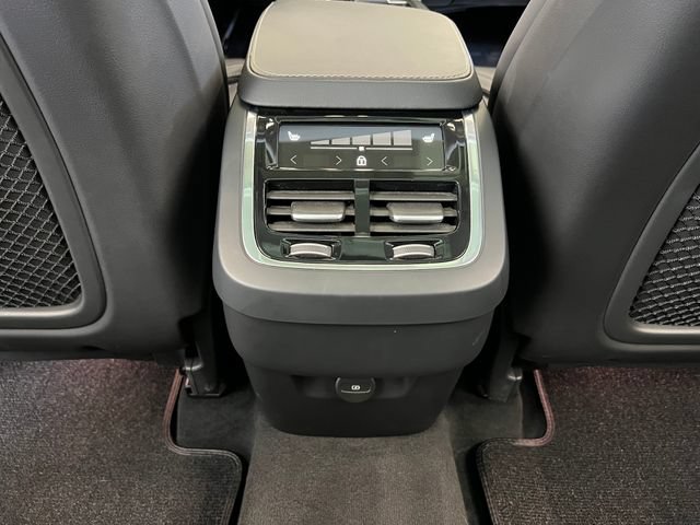 Used 2023 Volvo XC90 B6 Ultimate AWD/4WD image 44
