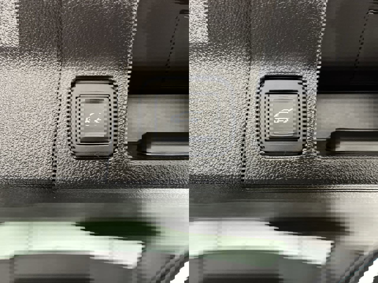 Certified 2023 GMC Acadia Denali w/ Denali Ultimate Package AWD/4WD image 37