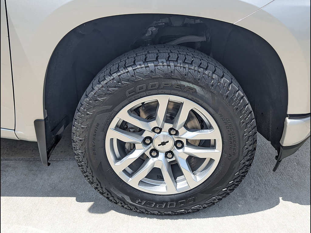 Used 2020 Chevrolet Silverado 1500 RST AWD/4WD image 16