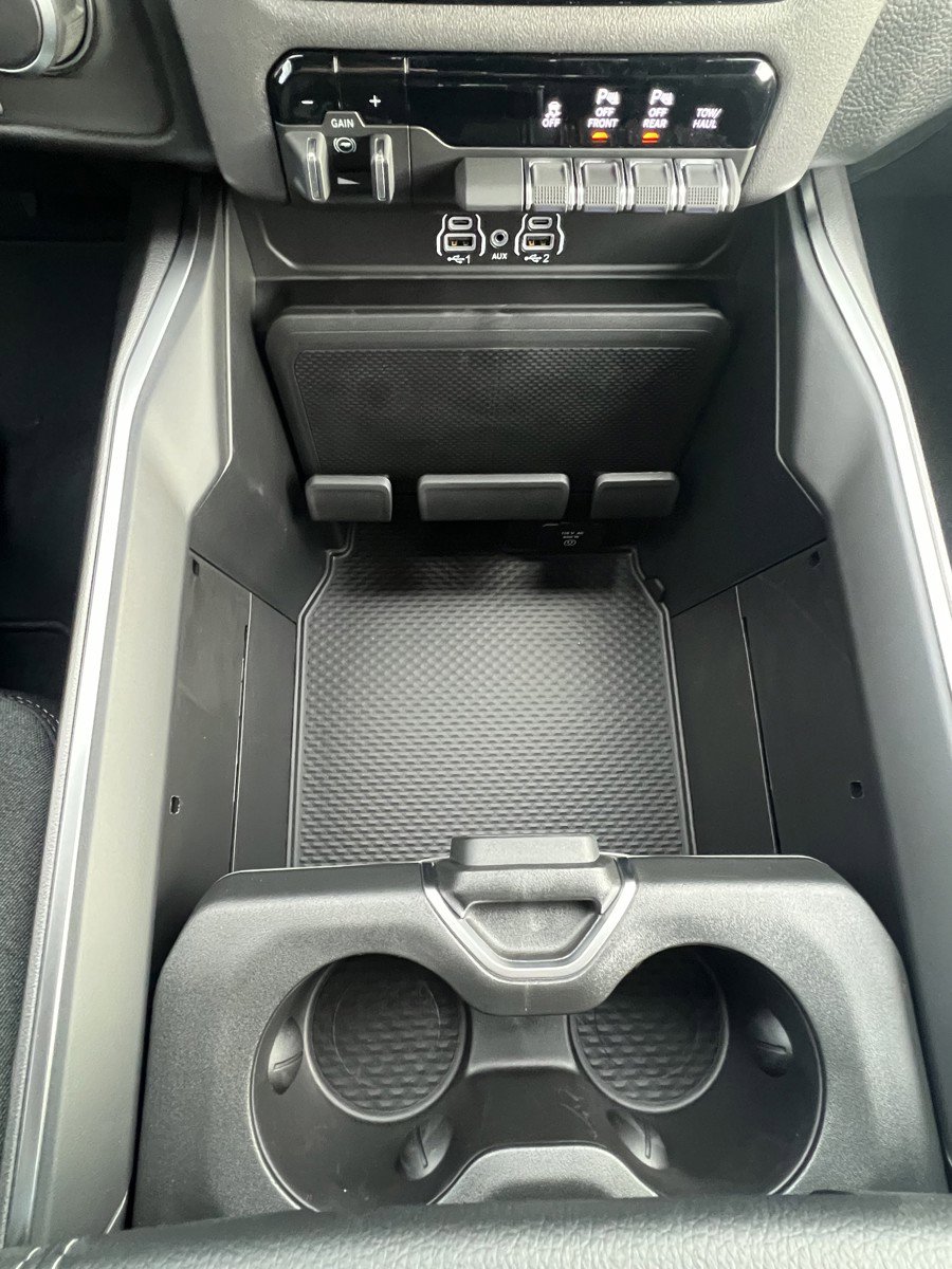 New 2026 RAM 1500 Big Horn w/ Night Edition image 25