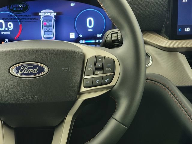 Used 2026 Ford Explorer Active AWD/4WD image 31