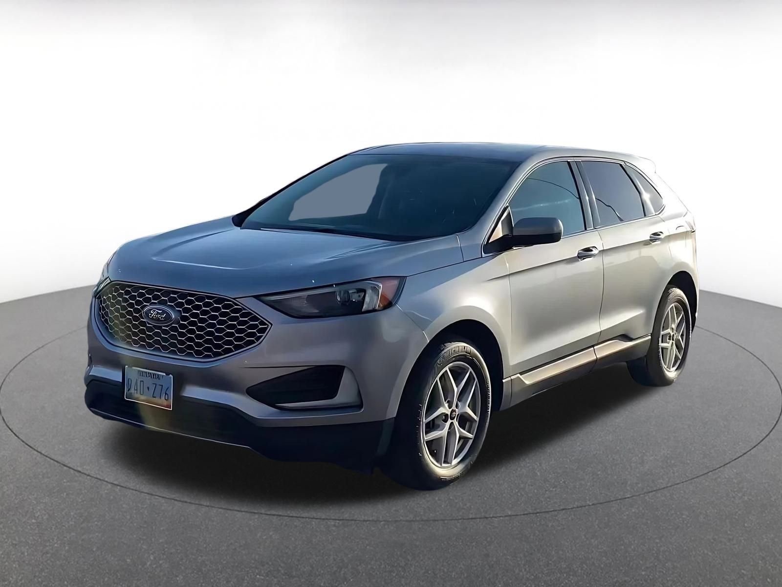 Used 2024 Ford Edge SEL image 7