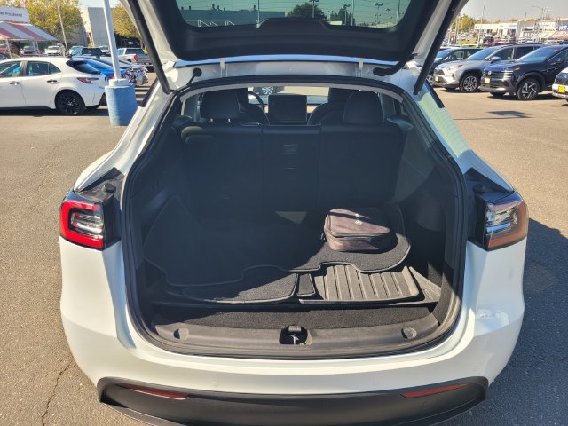 Used 2020 Tesla Model Y Long Range AWD/4WD image 11