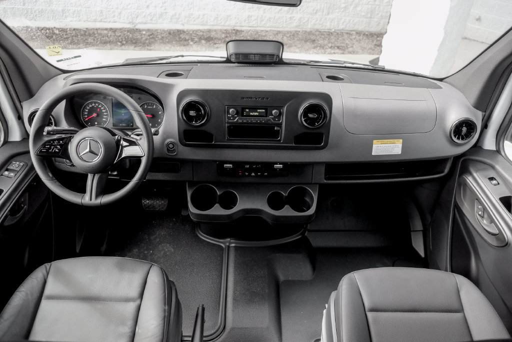New 2025 Mercedes-Benz Sprinter 2500 image 17