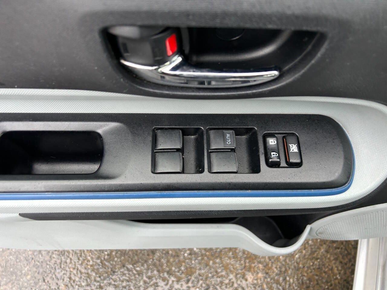 Used 2012 Toyota Prius C Three image 26