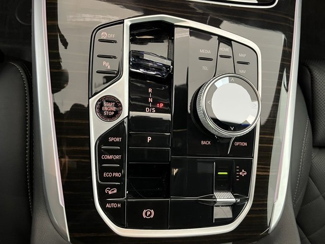 Used 2023 BMW X7 xDrive40i w/ Executive Package image 13
