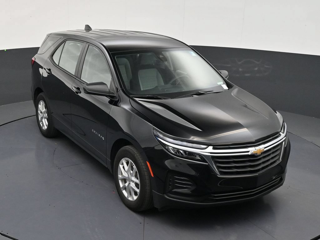 Used 2024 Chevrolet Equinox LS FWD image 17