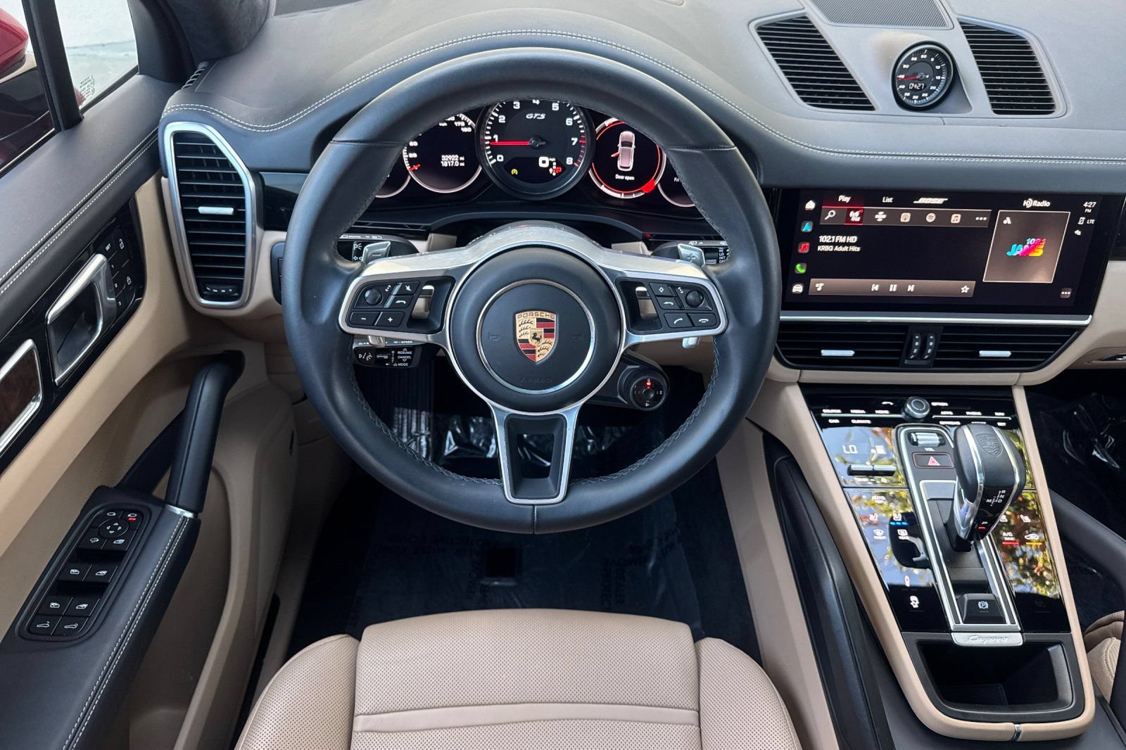 Used 2022 Porsche Cayenne GTS AWD/4WD image 14